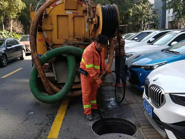 隆阳排污管道清淤